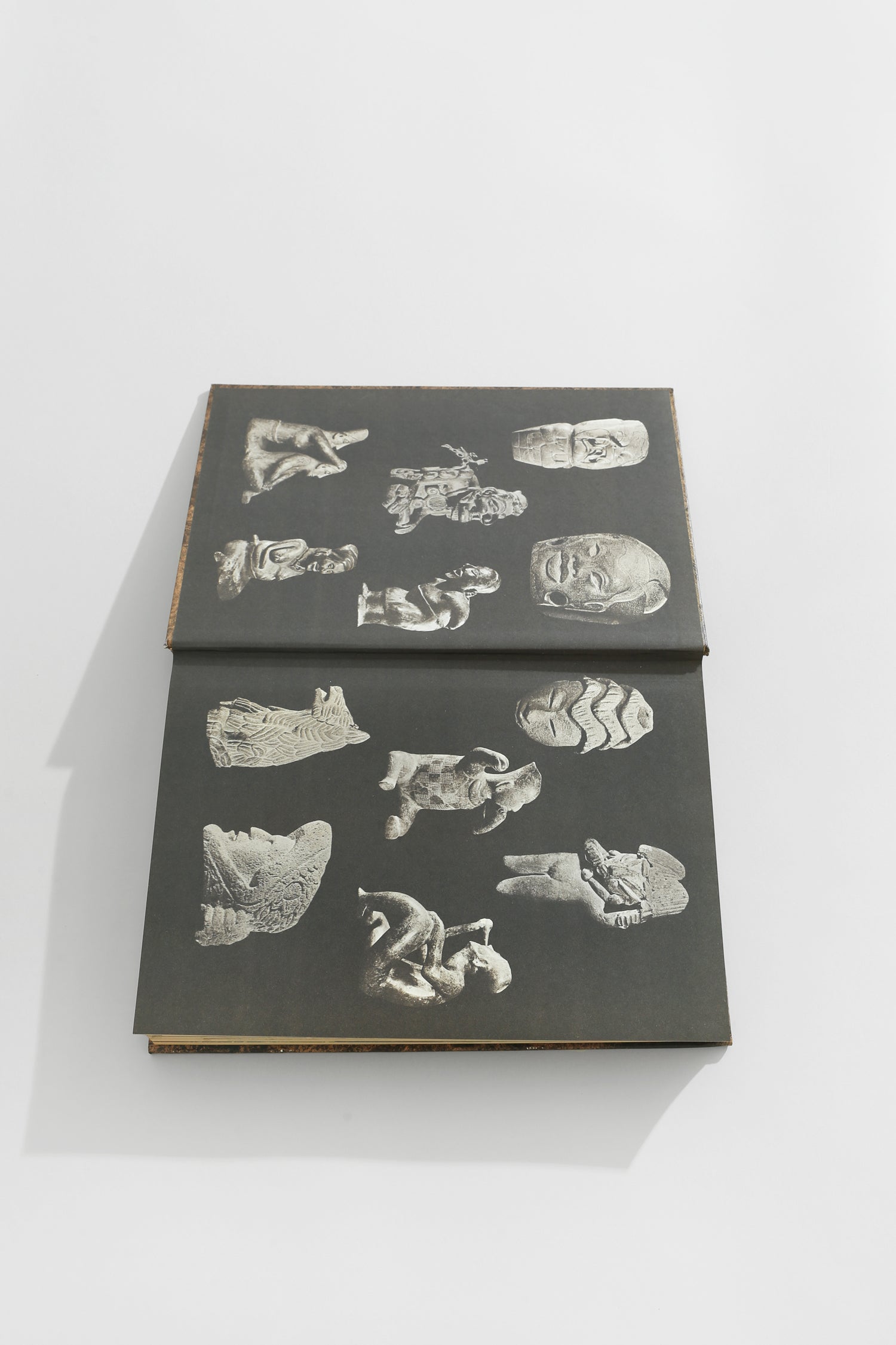 Mexico: A History in Art Book