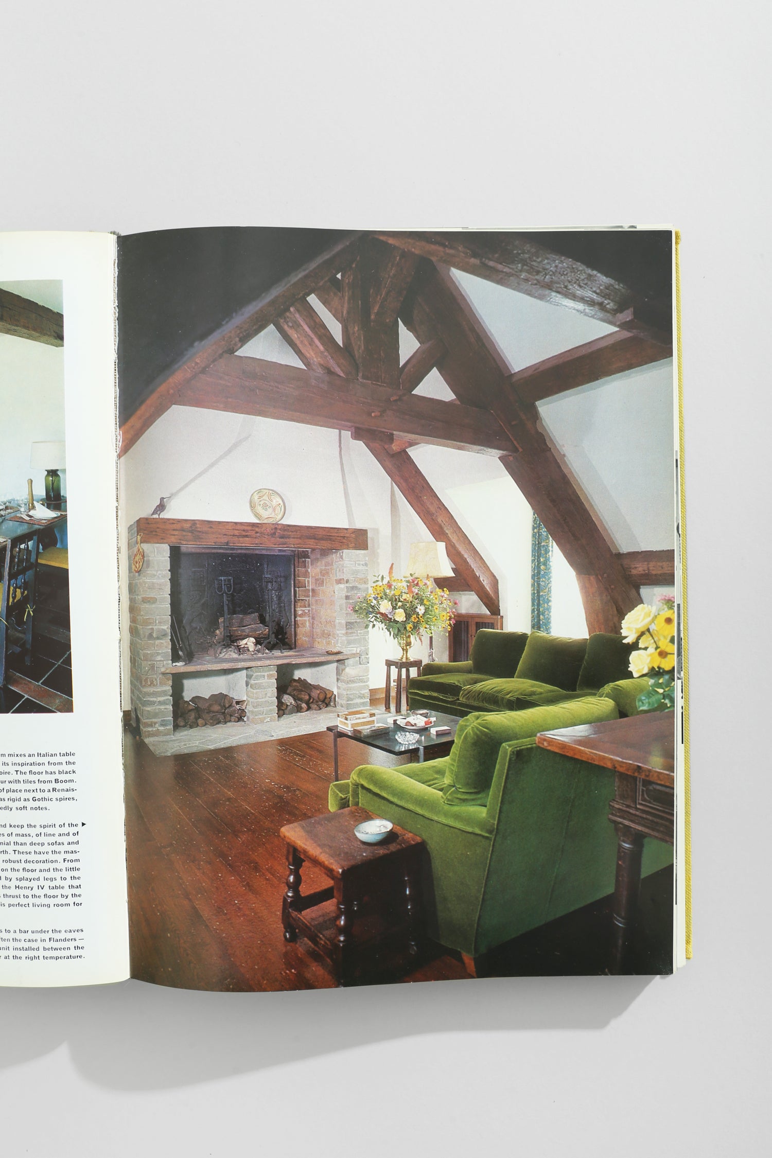 The Finest Rooms in France Book