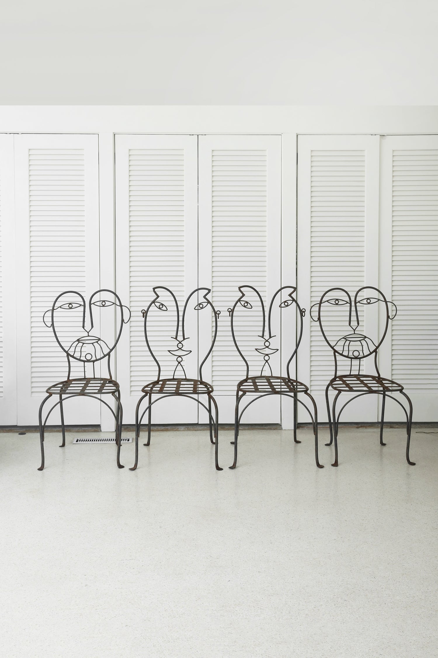 Face Chair + Table Set