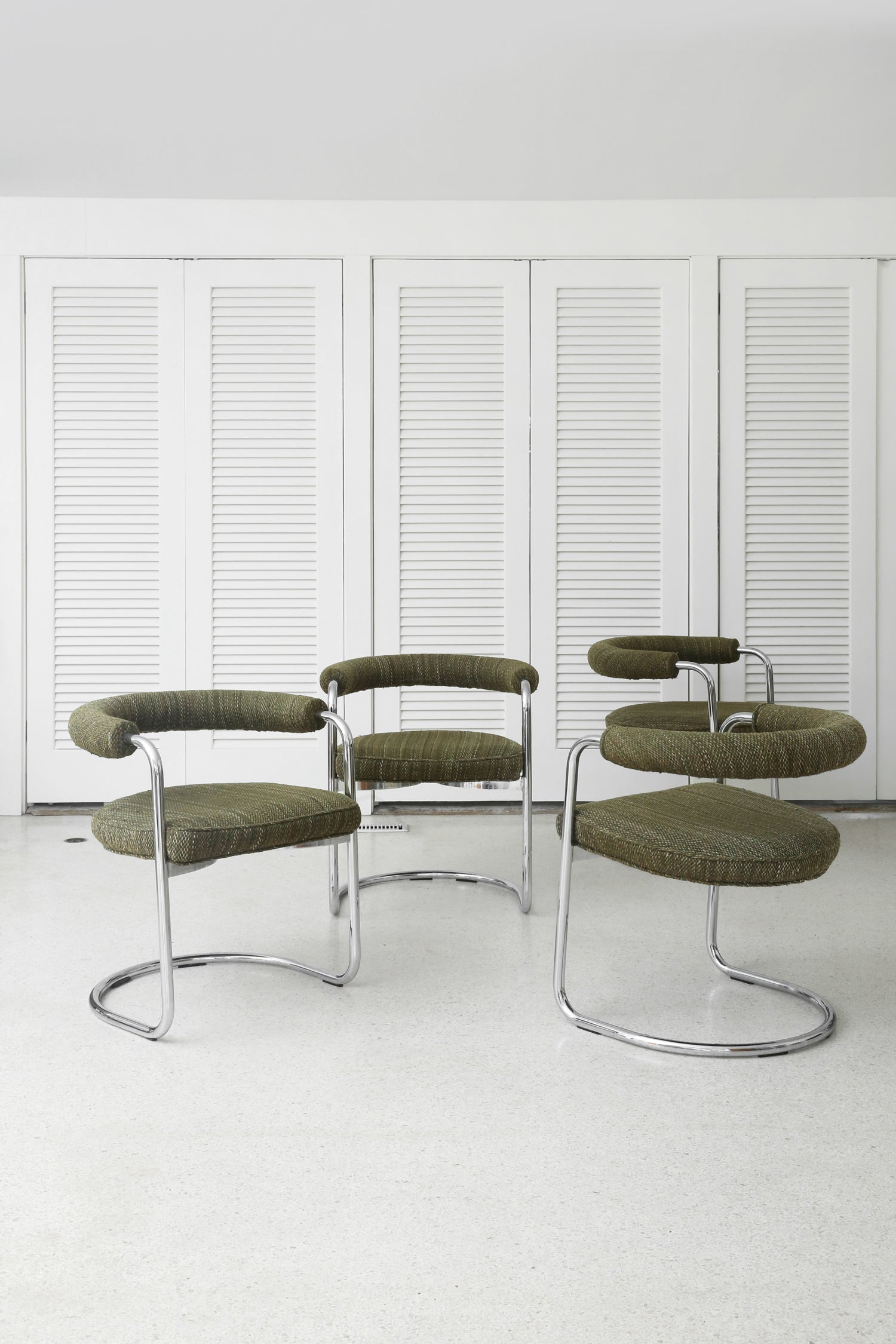 Tubular Chrome Cantilever Chairs (Set of 4)