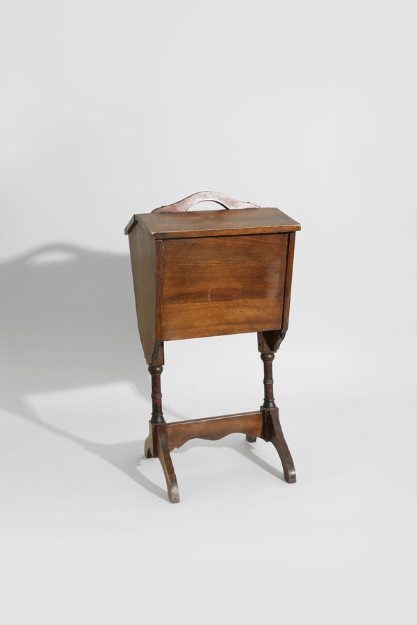 Wood Magazine Pedestal Stand