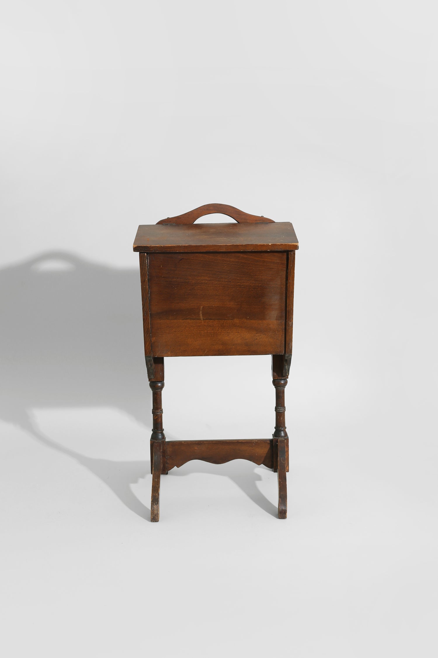Wood Magazine Pedestal Stand