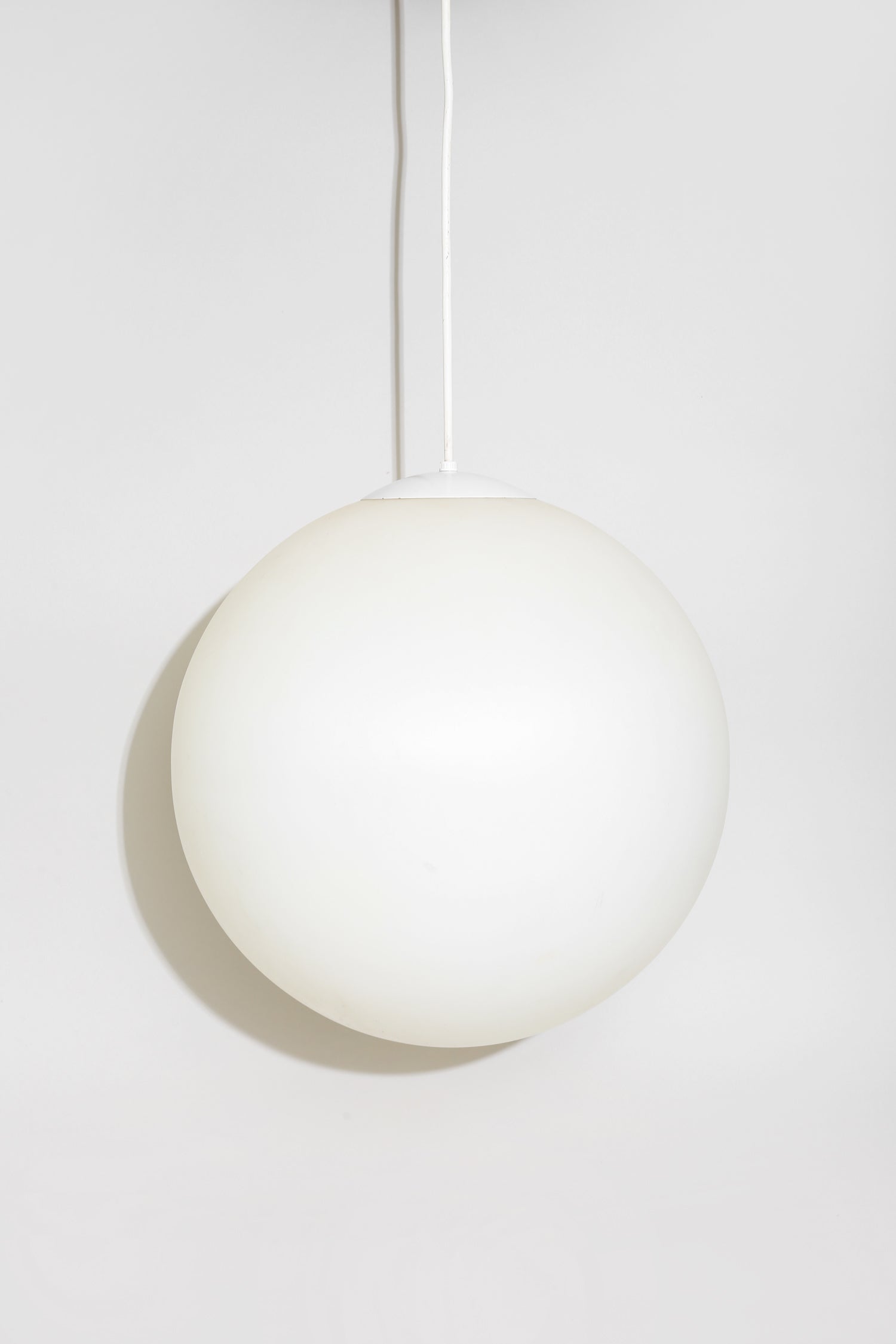 XL 24” Globe Pendant Lamp