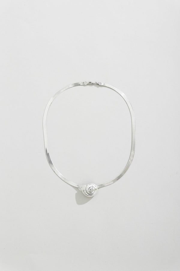 Shell Pendant Herringbone Necklace