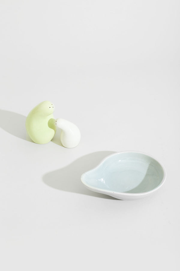 Eva Zeisel “Shmoo” Salt & Pepper Set
