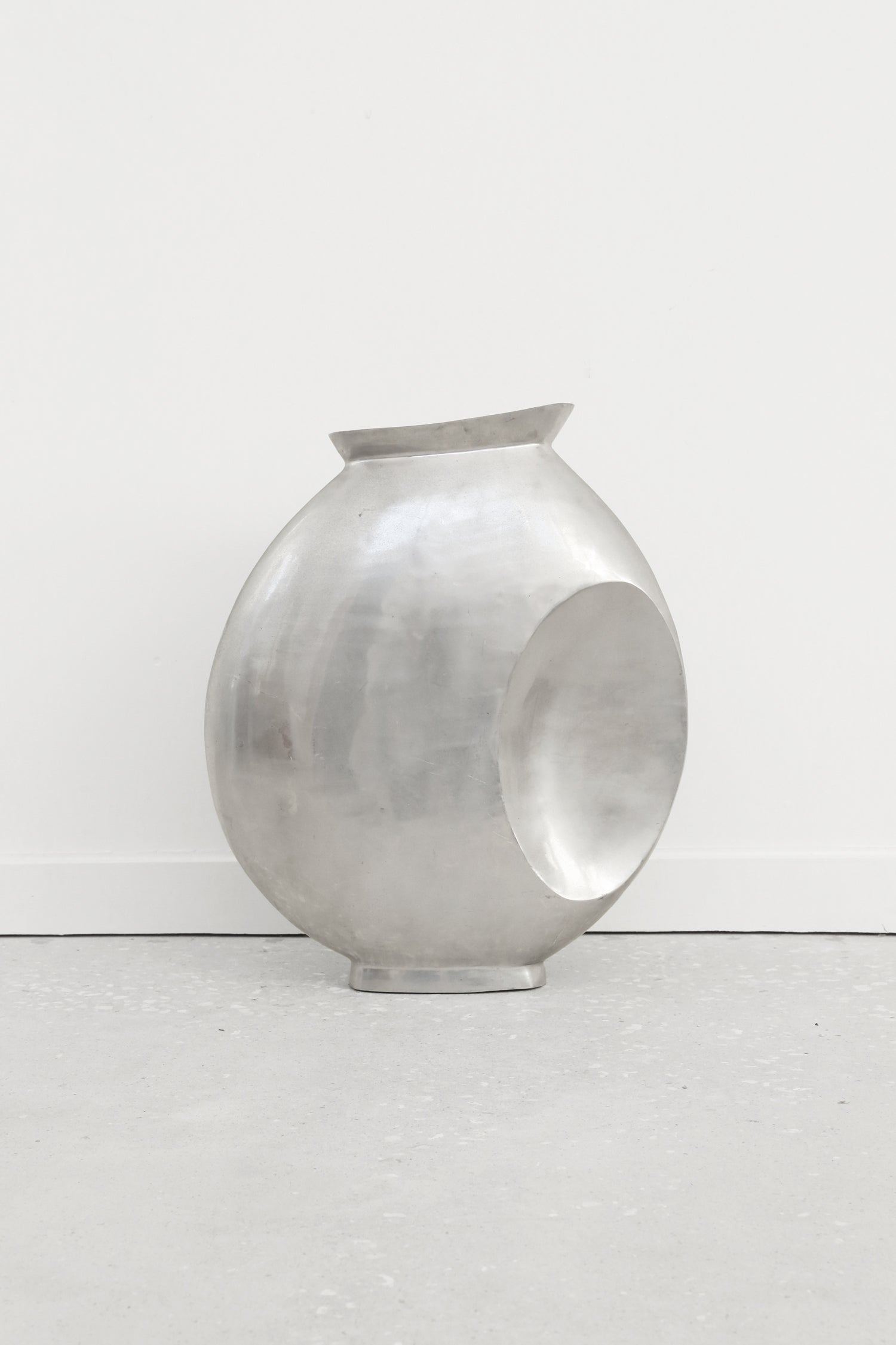 XXL Aluminum Sculpture Vase