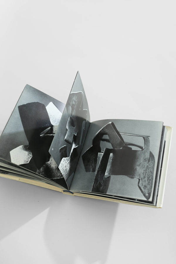 Spaces of Chillida Book