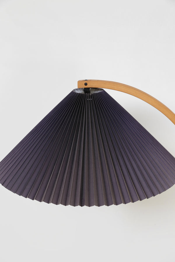 Mads Caprani Lamp