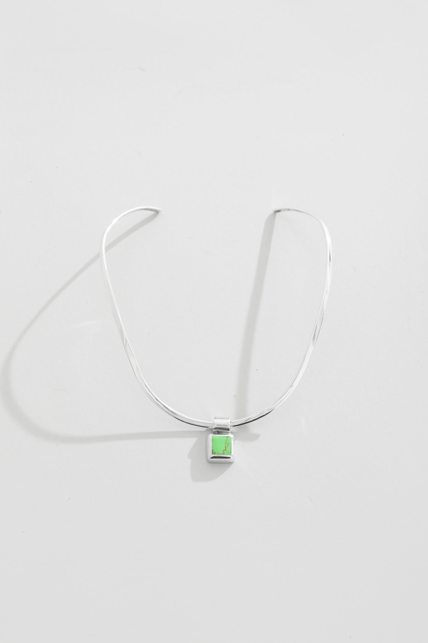 Green Stone Inlay Collar Necklace