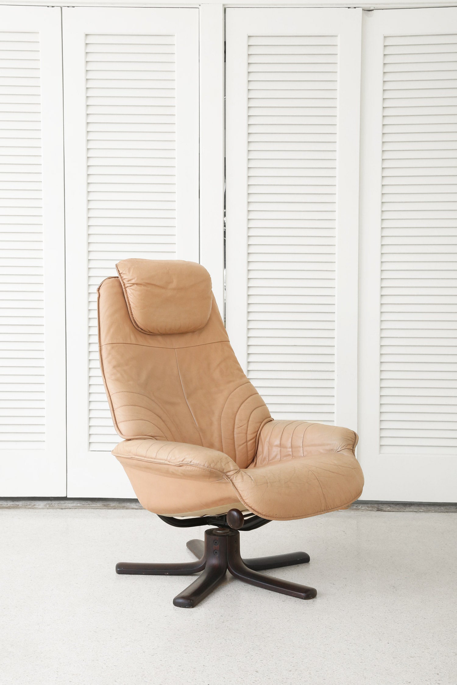Norwegian Lounge Chair + Ottoman