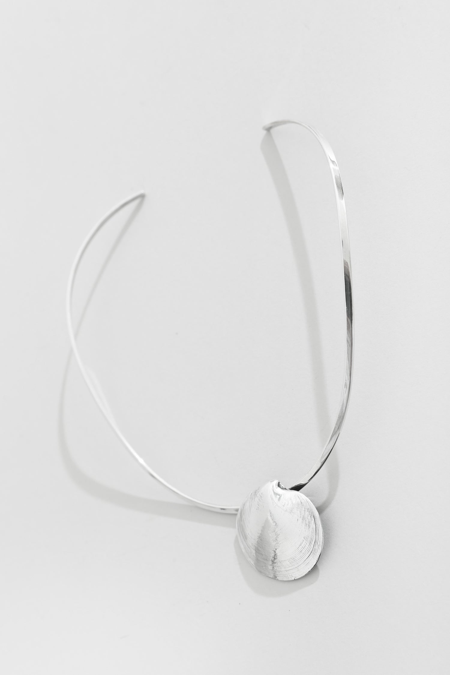 Shell Collar Necklace