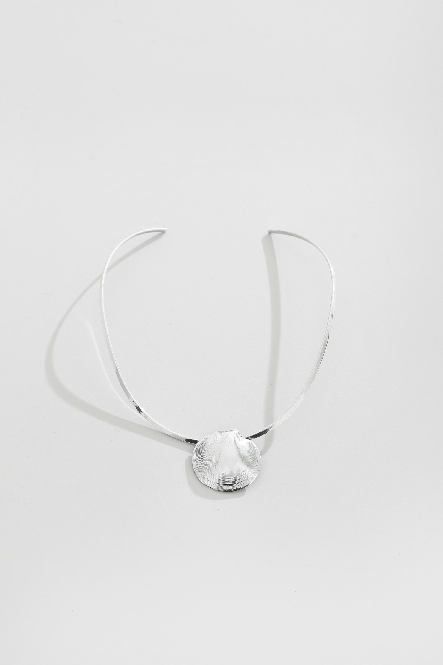 Shell Collar Necklace