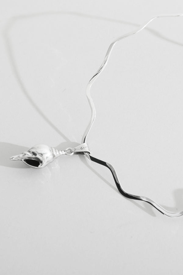Shell Wave Collar Necklace