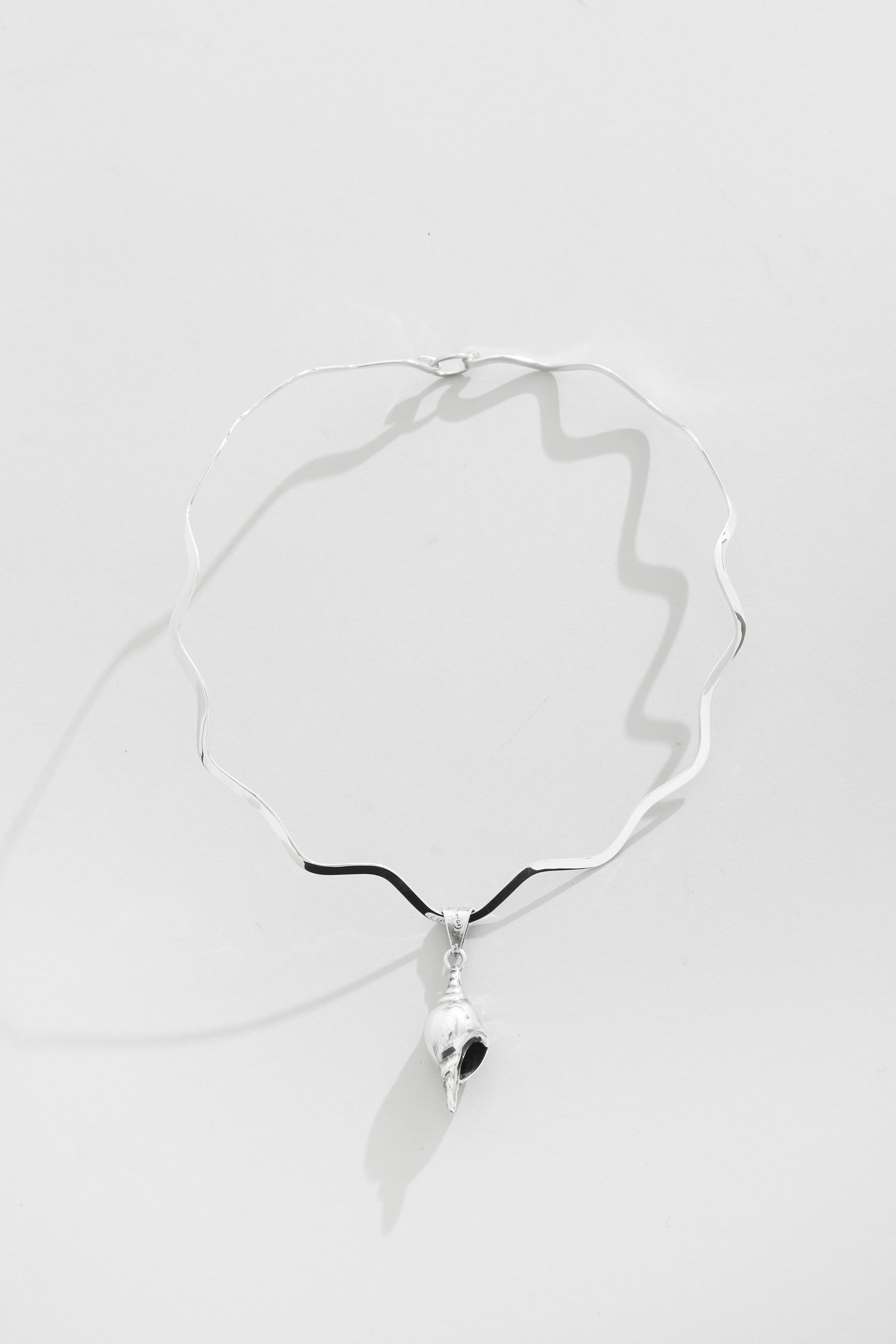 Shell Wave Collar Necklace