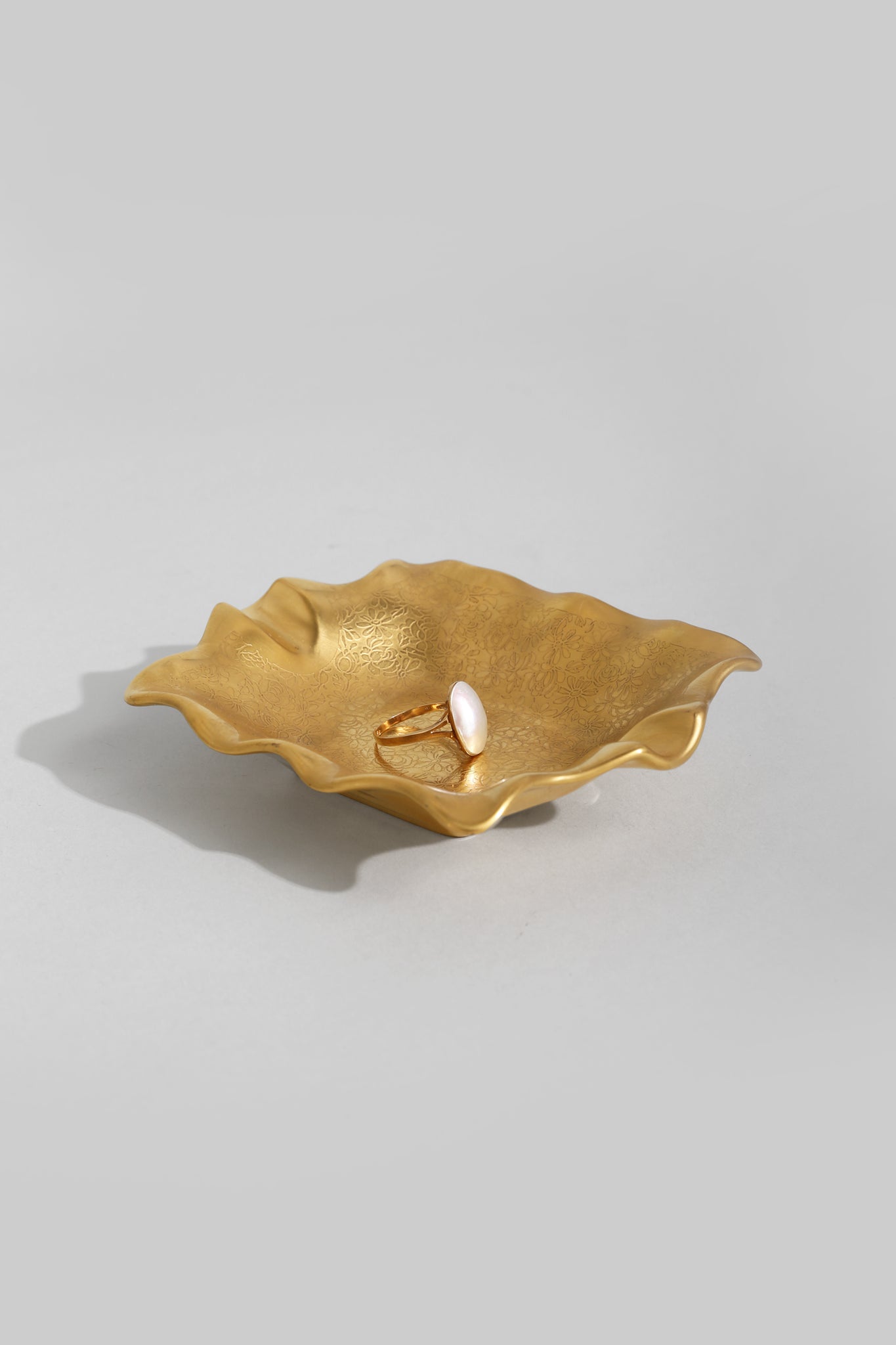 Gold Floral Catchall