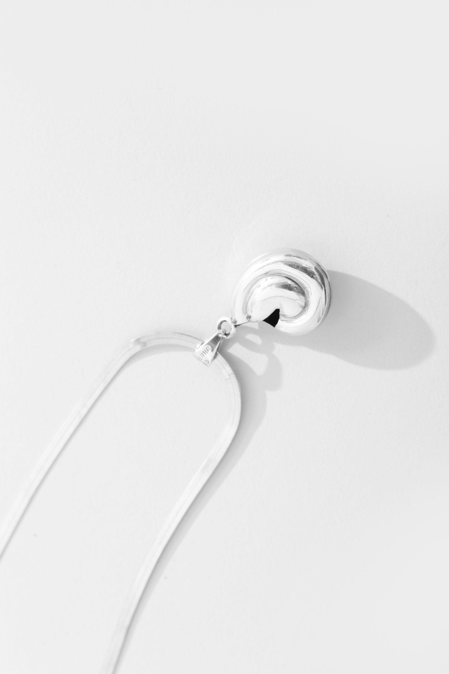 Shell & Herringbone Necklace