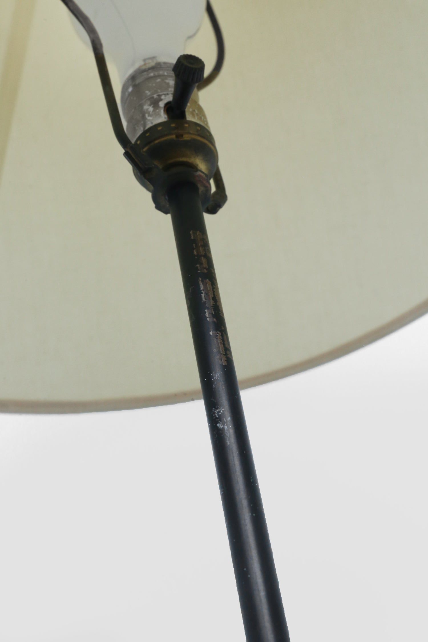 Minimalist Magazine Rack Floor Lamp