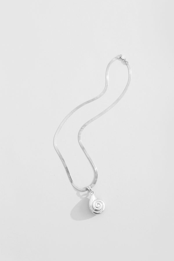 Shell & Herringbone Necklace