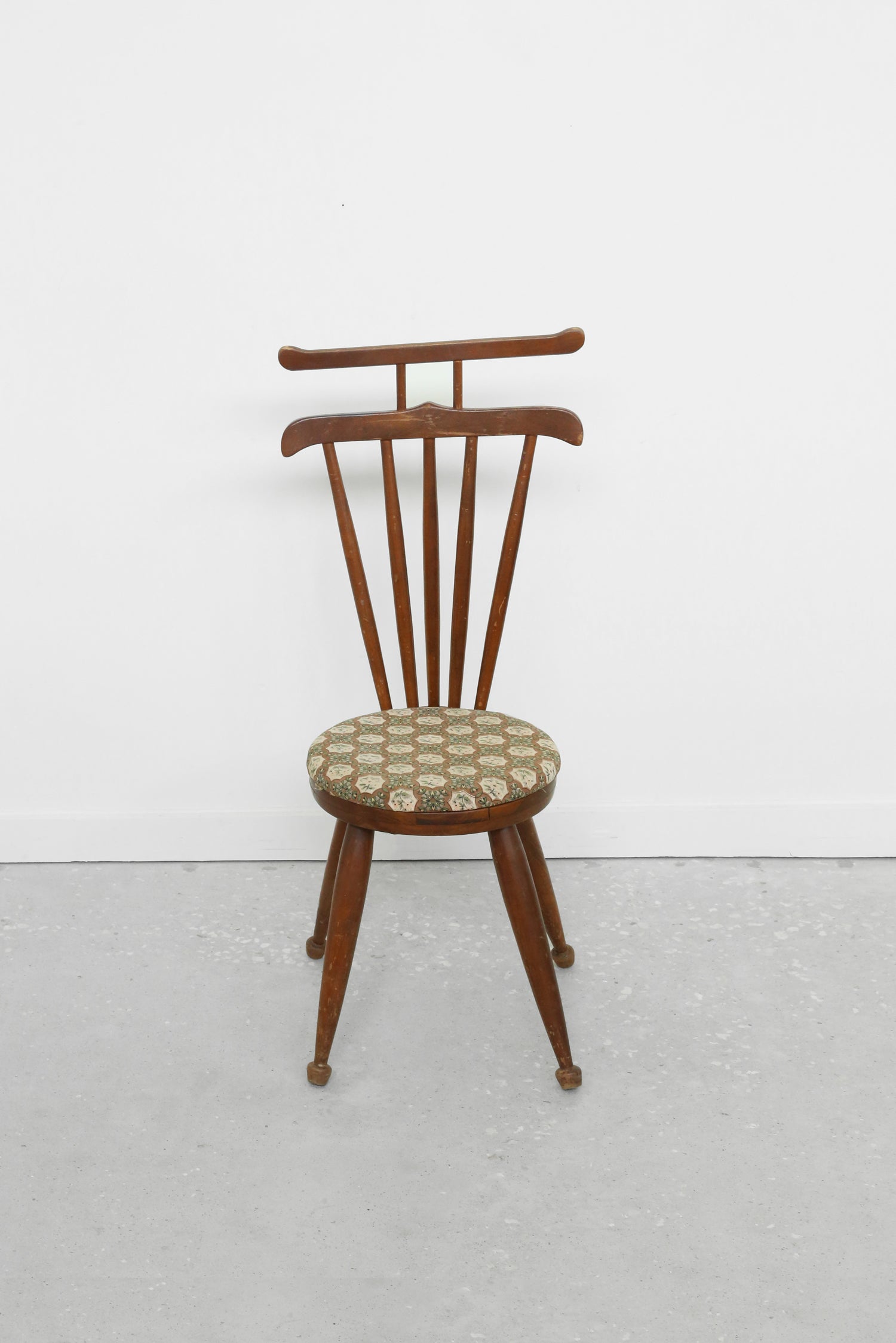 Mid Century Valet Chair