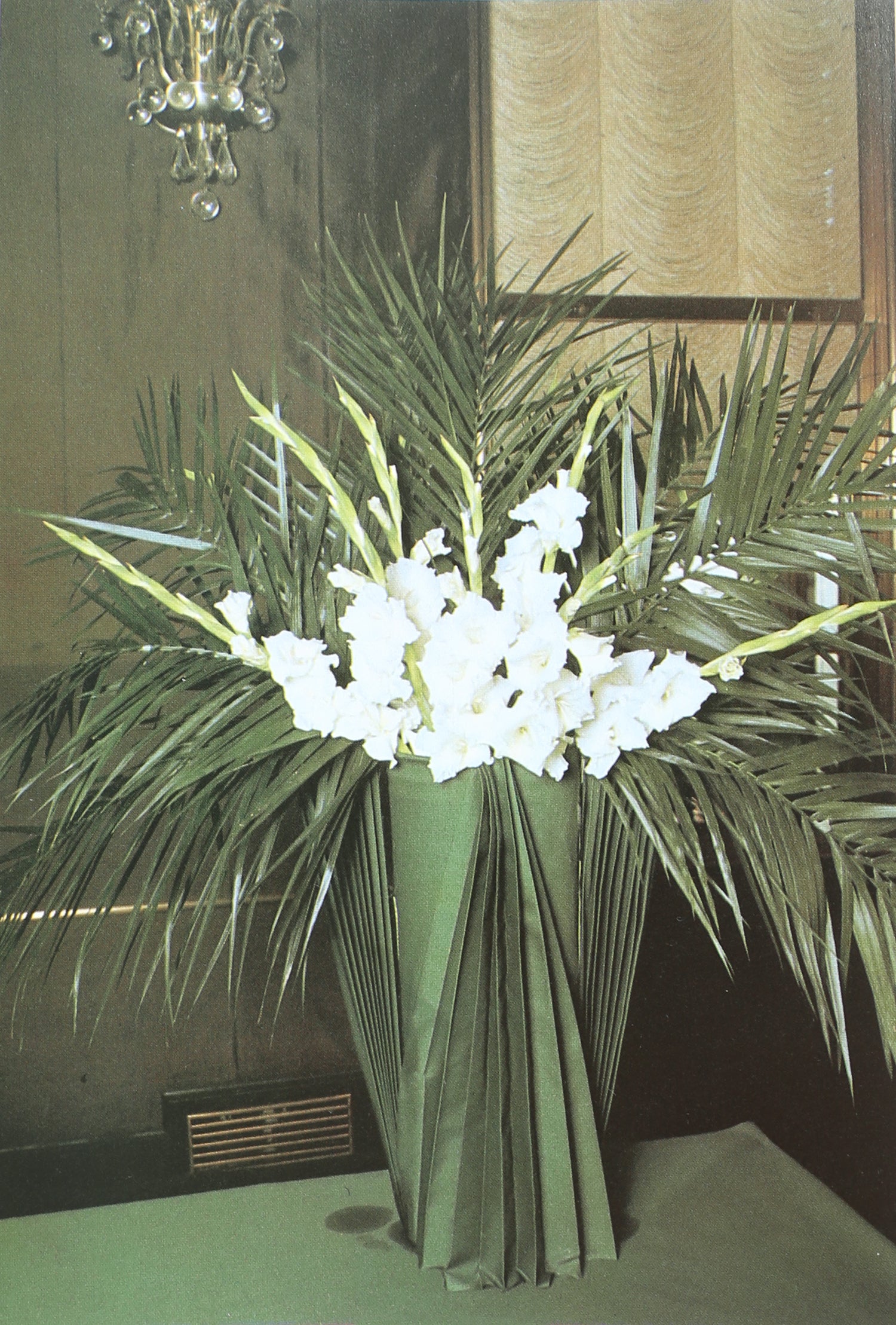 Decorating with Flowers Book