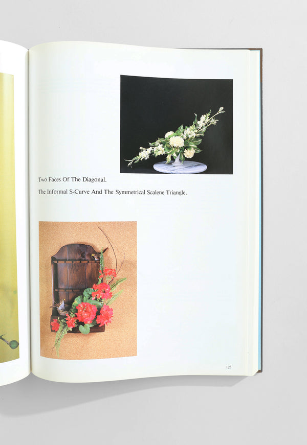 A Guide to Professional Floral Arrangements Book