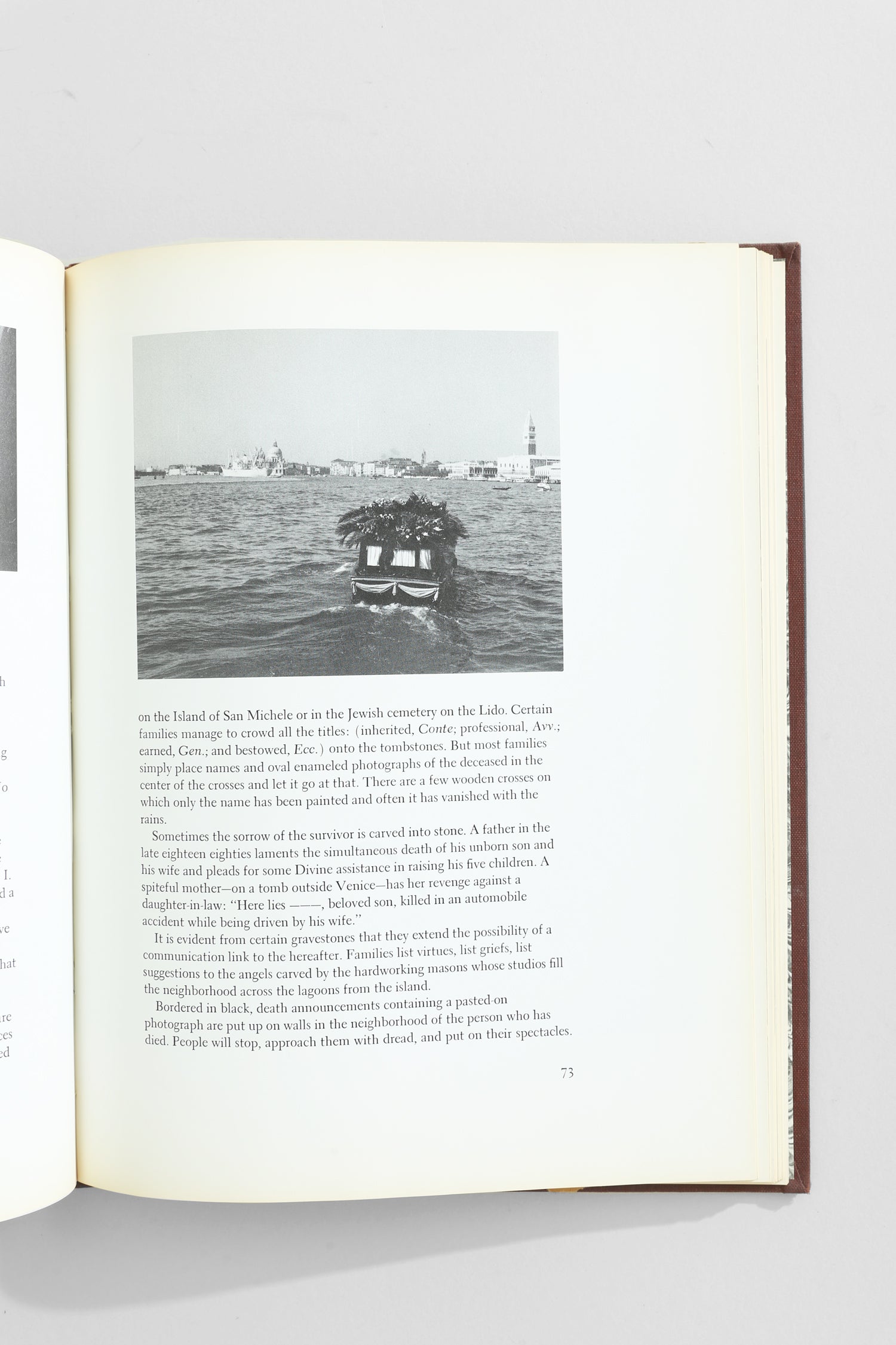 Venice, Frail Barrier: Portrait of a Disappearing City Book