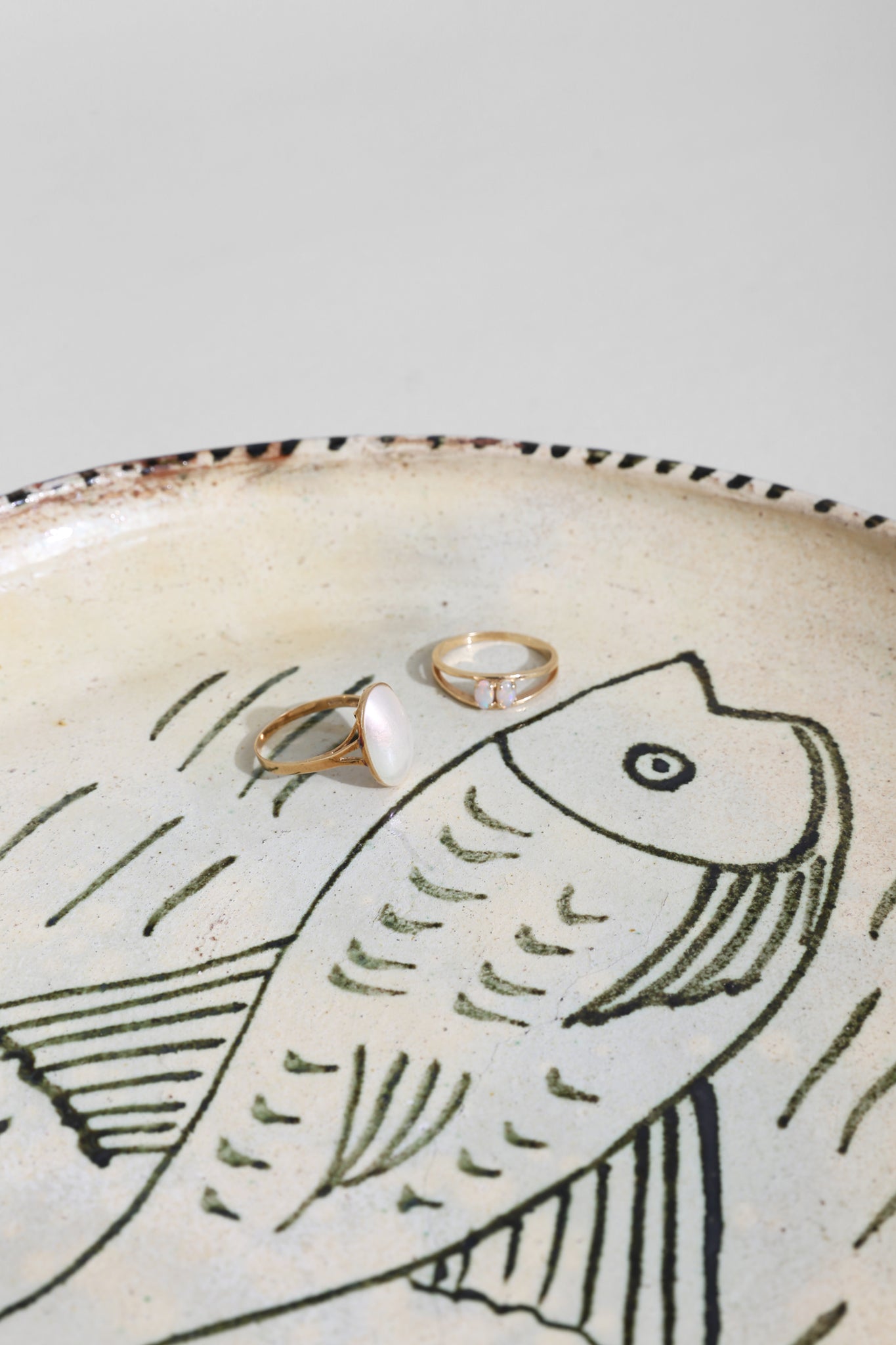 Folk Fish Plate