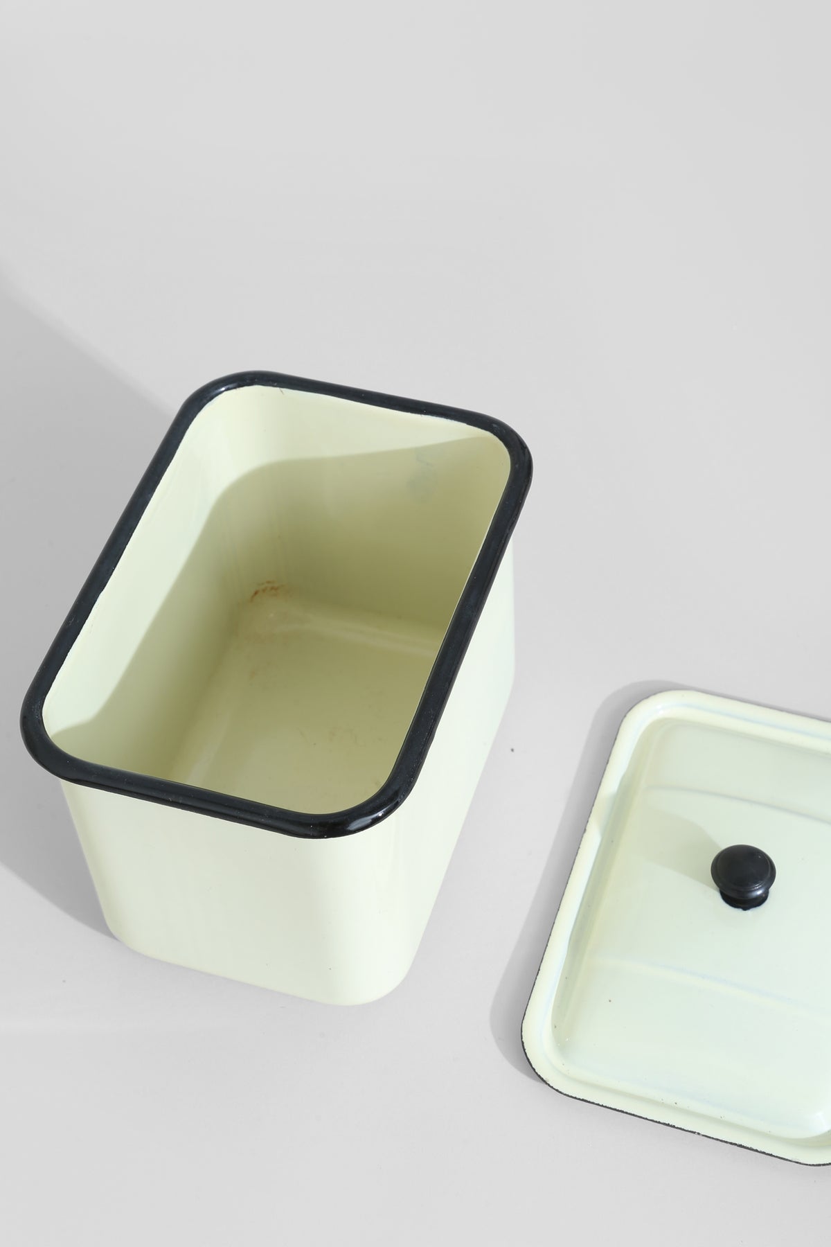 Enamel Storage Container