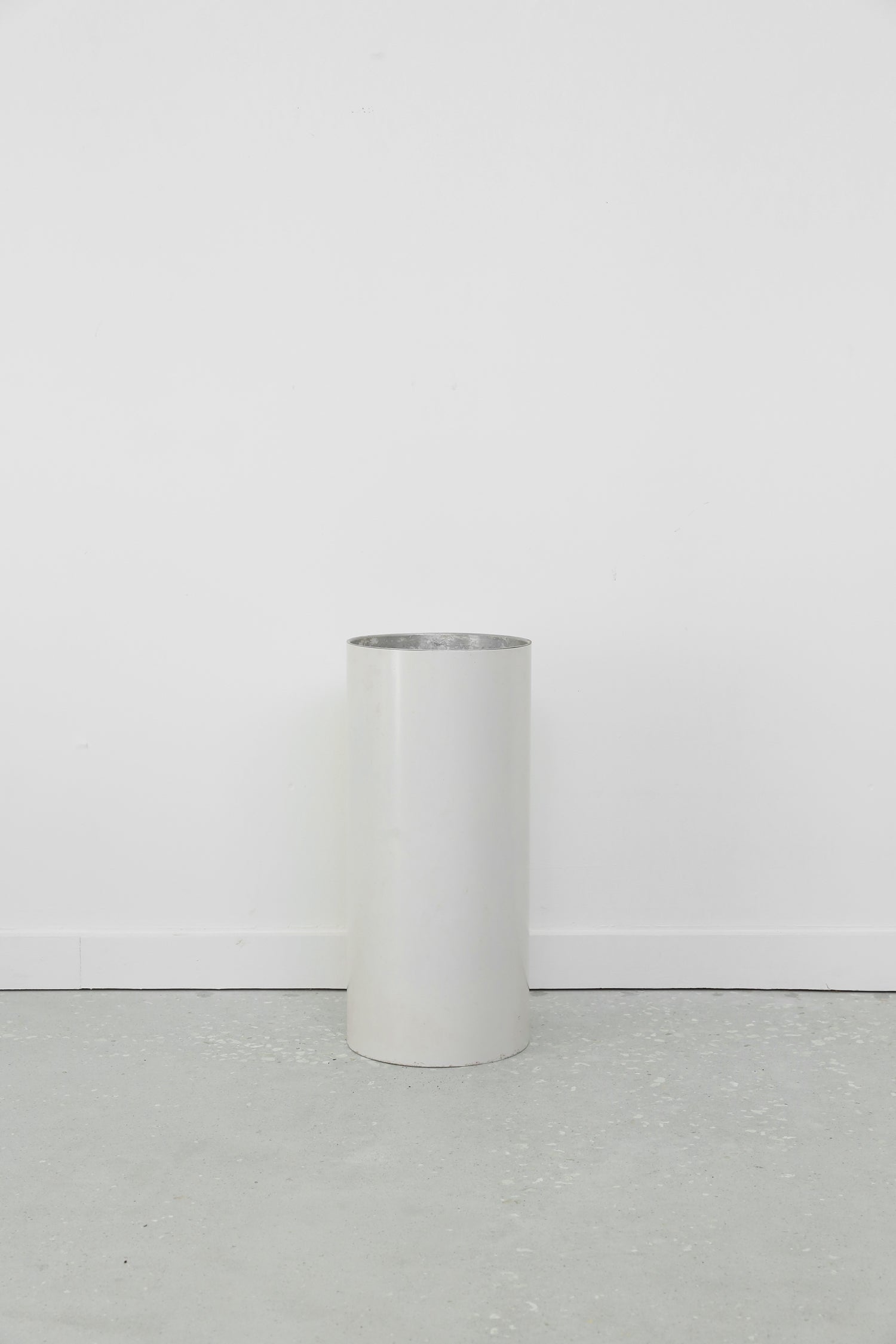 HABITAT Pedestal Planter