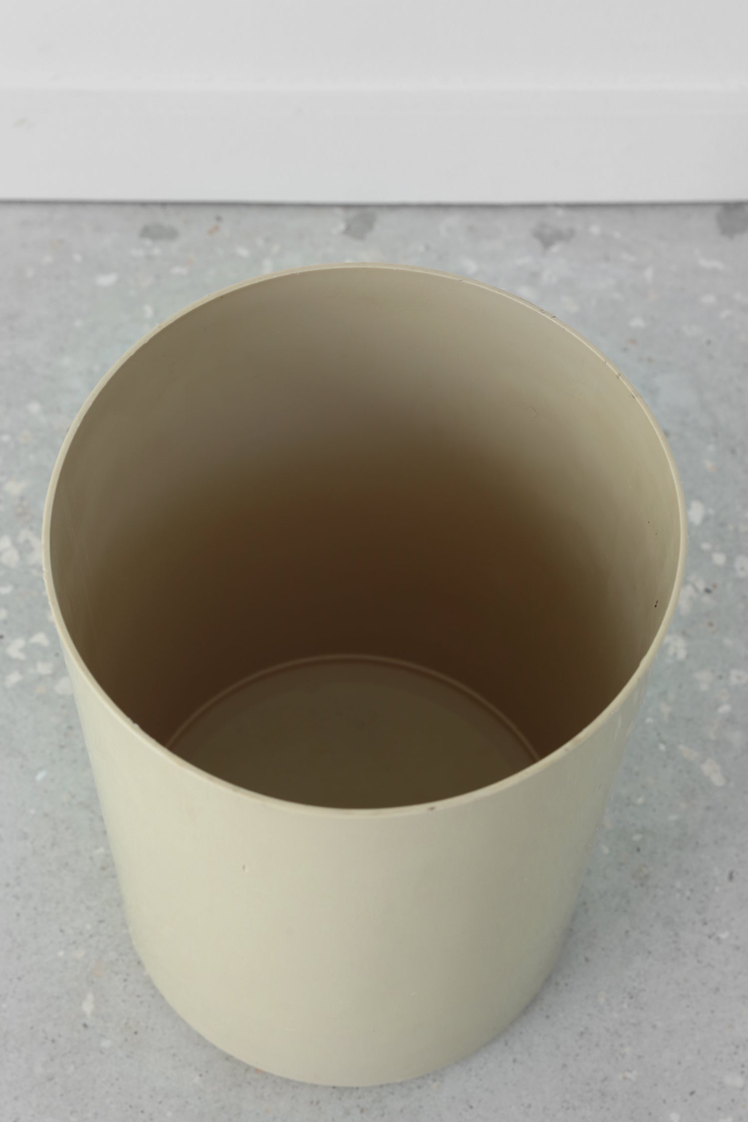 Cylinder Plastic Planter