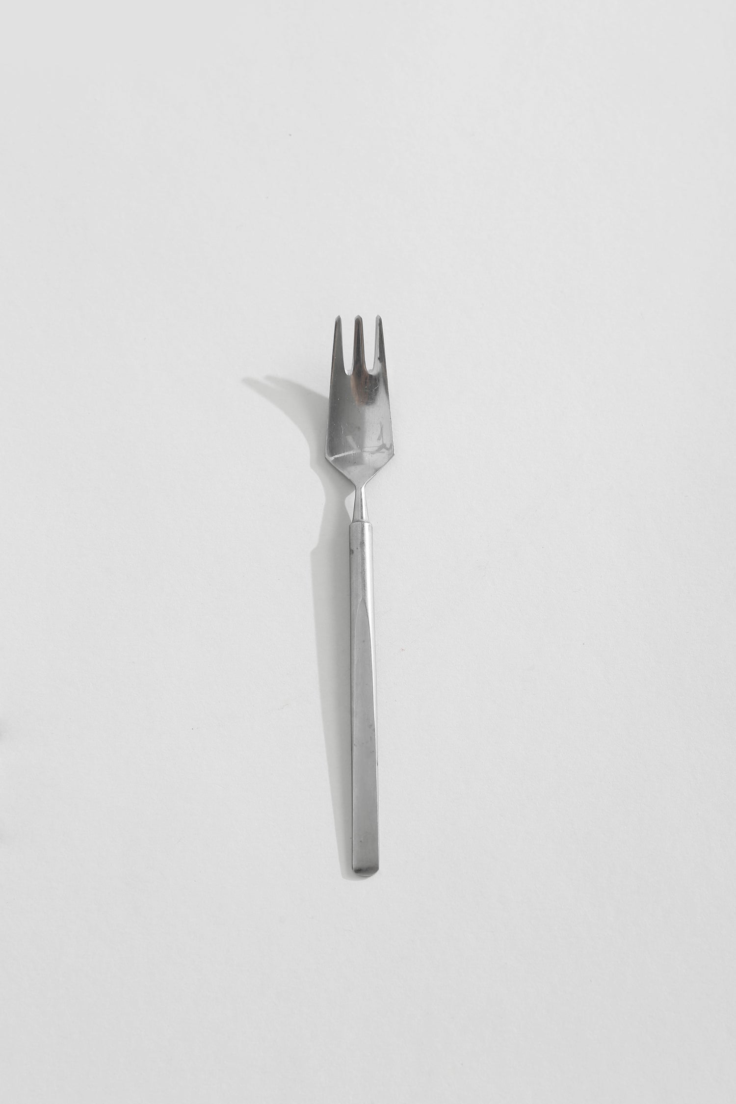 Erik Herløw, Obelisk Flatware
