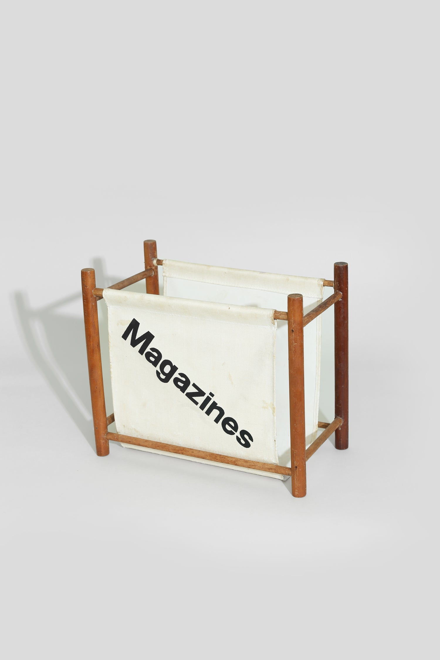 "Magazines" Rack