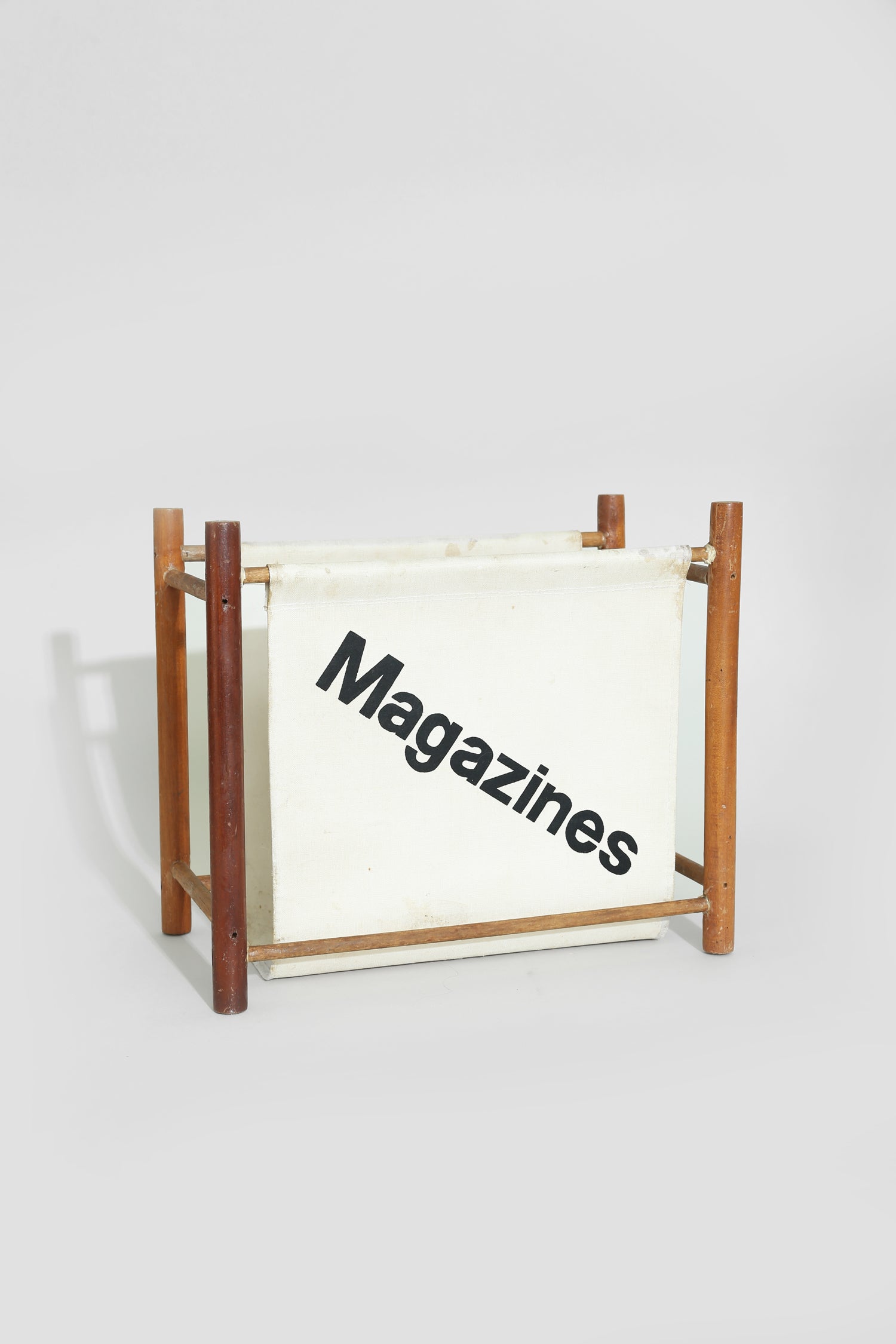"Magazines" Rack