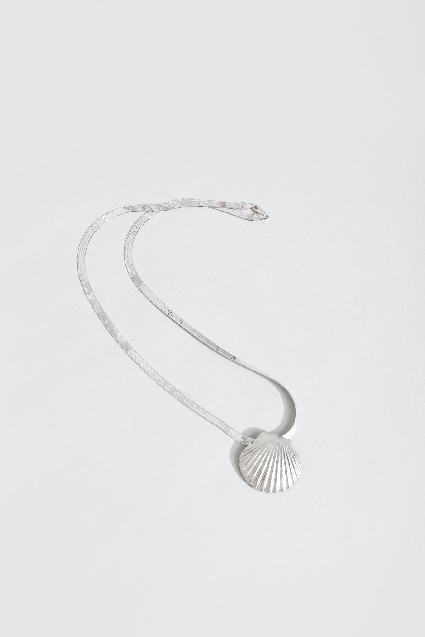 Scallop Herringbone Necklace
