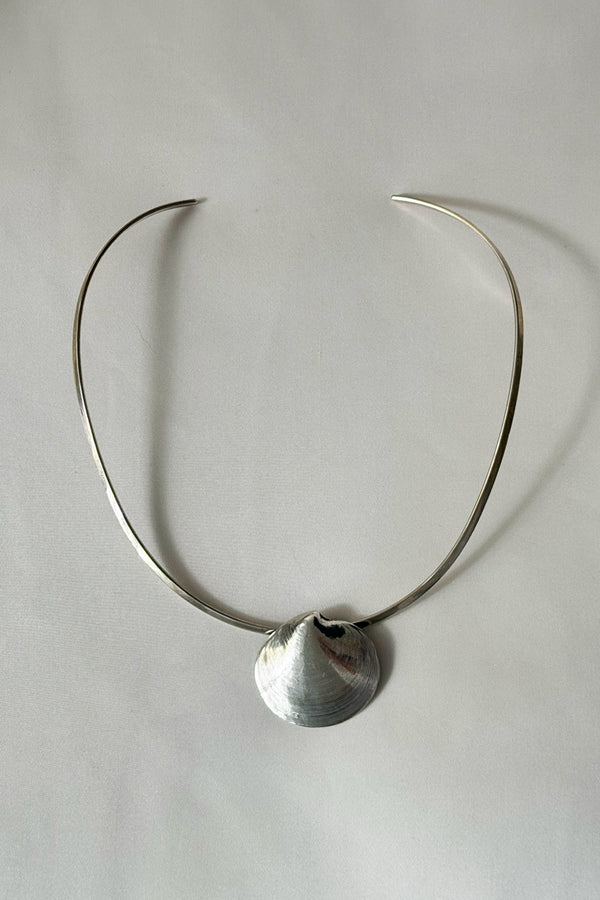 Shell Collar Necklace