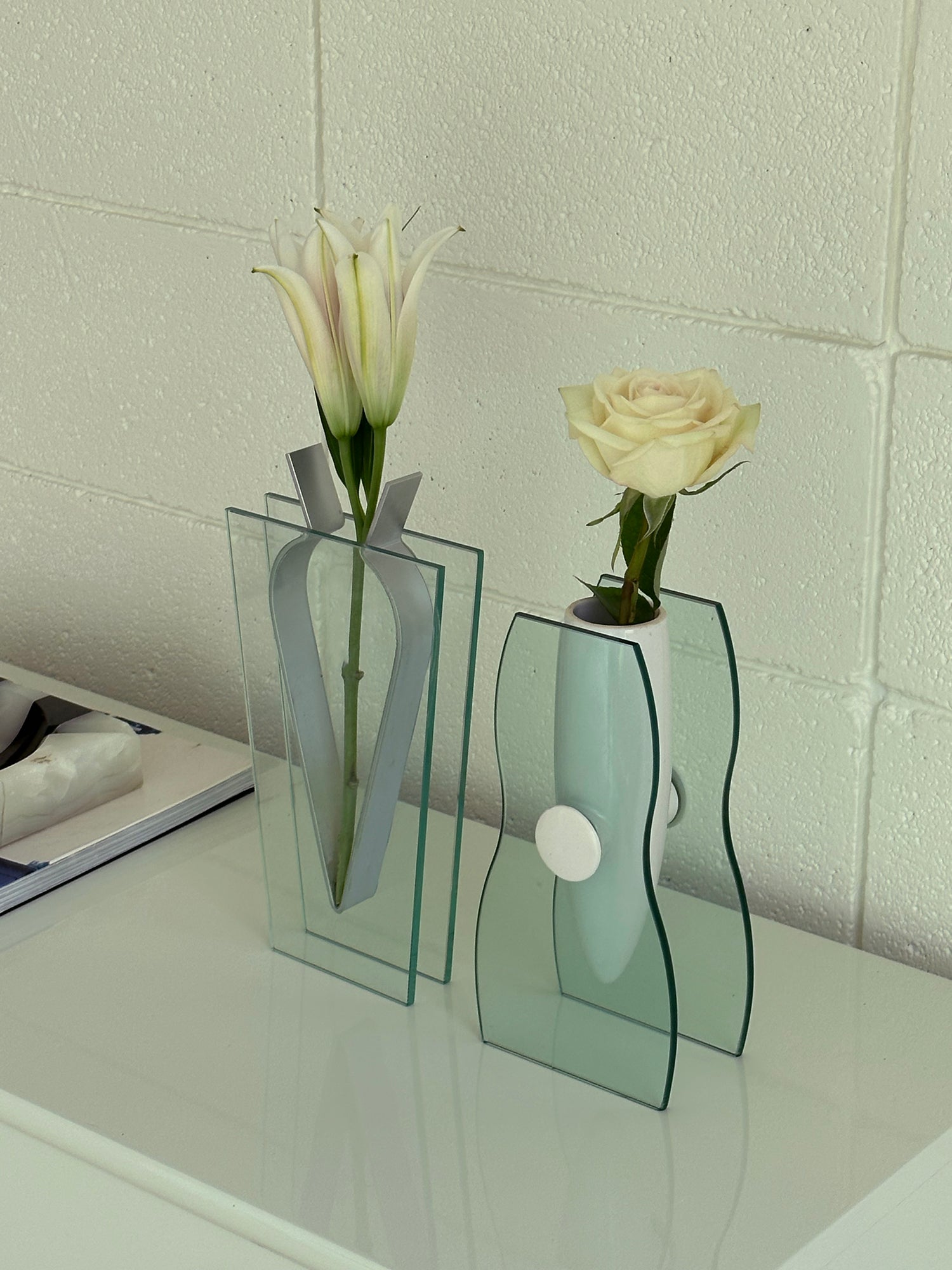 Wavy Transparent Vase