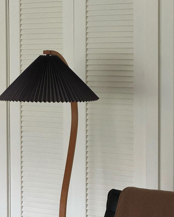 Mads Caprani Lamp